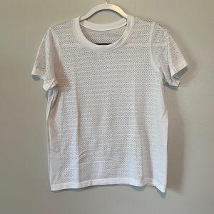 Lululemon Swiftly Relaxed Tee - size 8